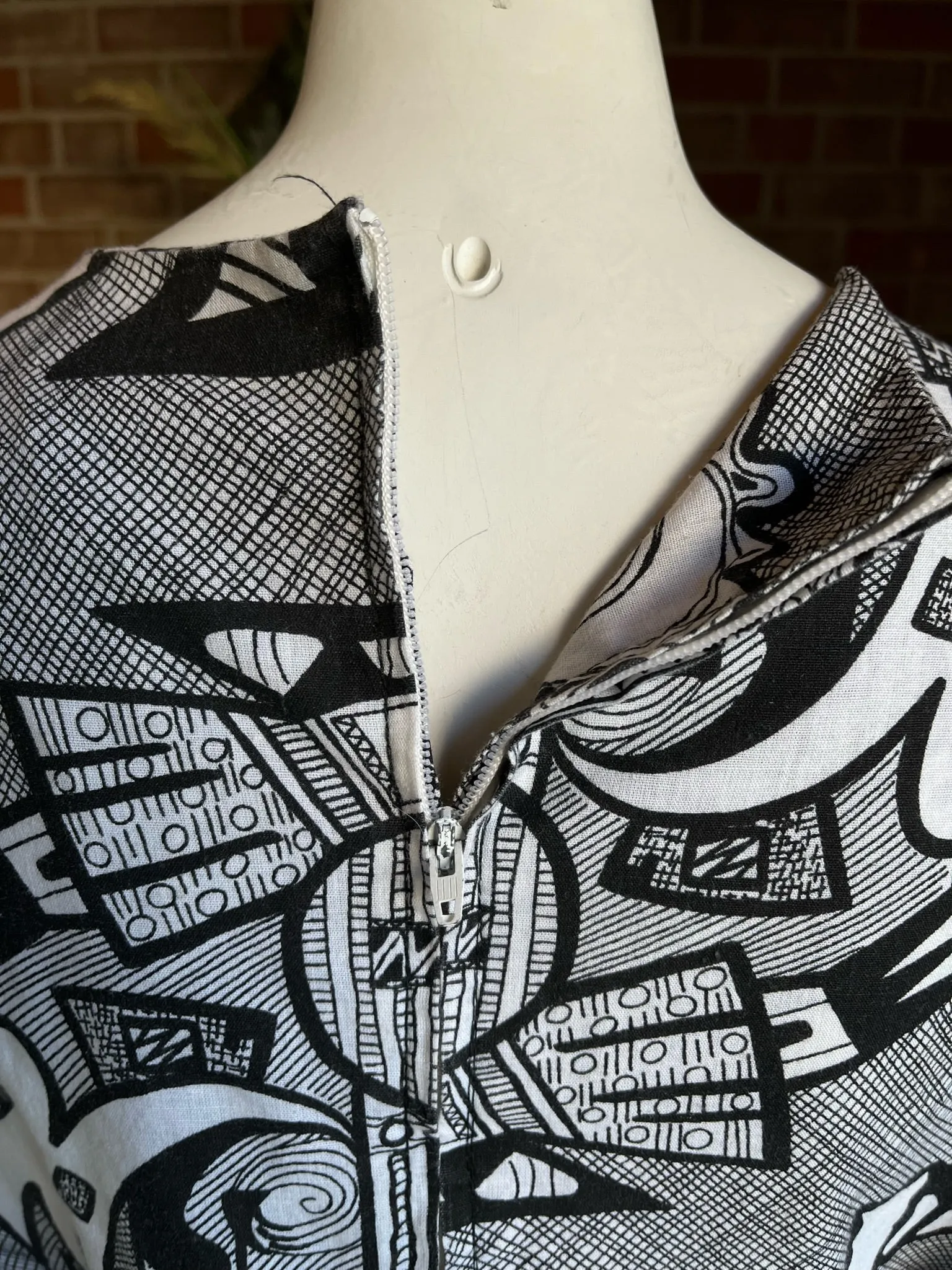1970s Rare Abstract Graphic Black Kaftan