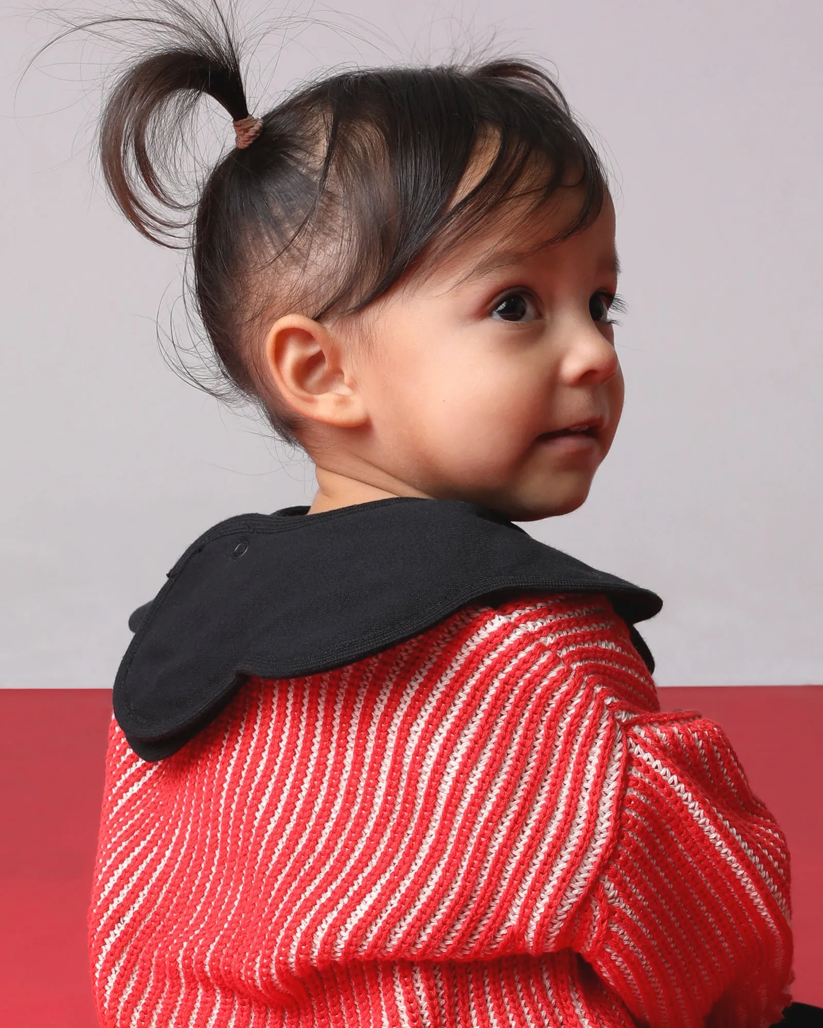 360-Daisy Bib in Black (Last Item)