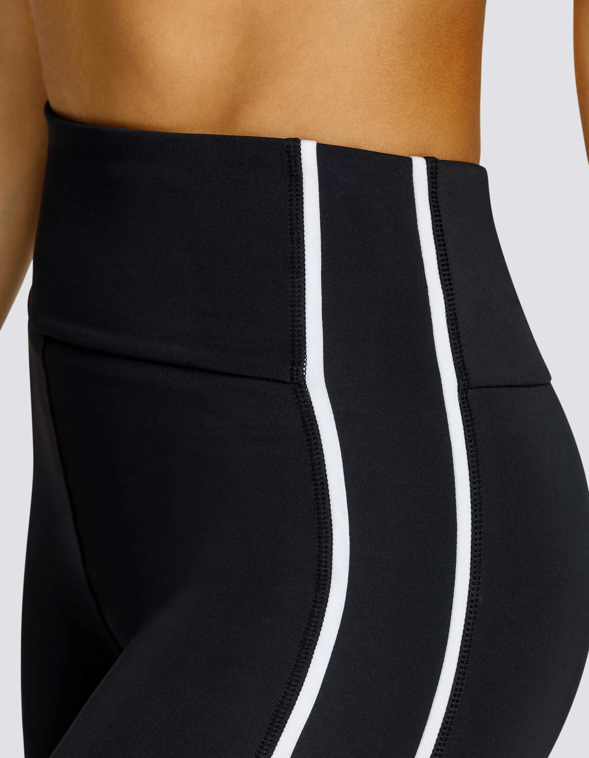 BEBE COMPRESSION SHORTS - ONYX BLACK