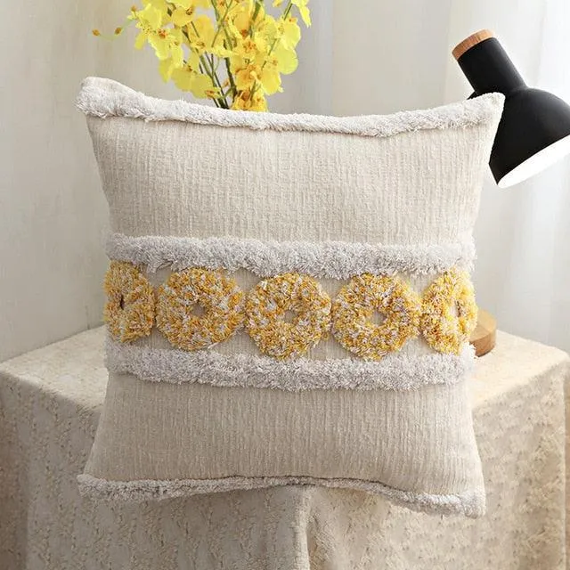 Bohemian Bliss: Tassel-Embellished Moroccan Cushion Cover