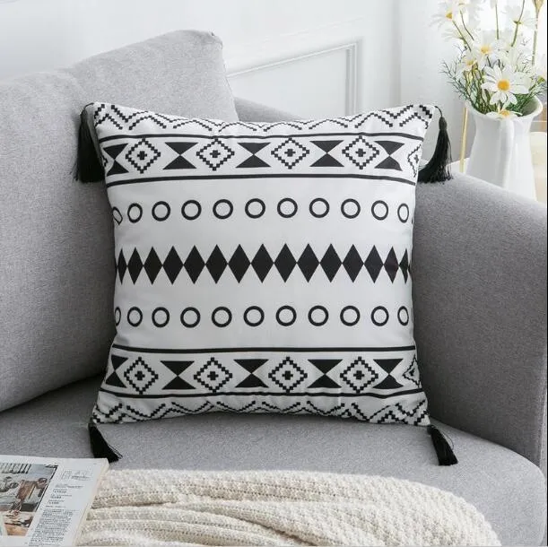 Bohemian Bliss: Tassel-Embellished Moroccan Cushion Cover