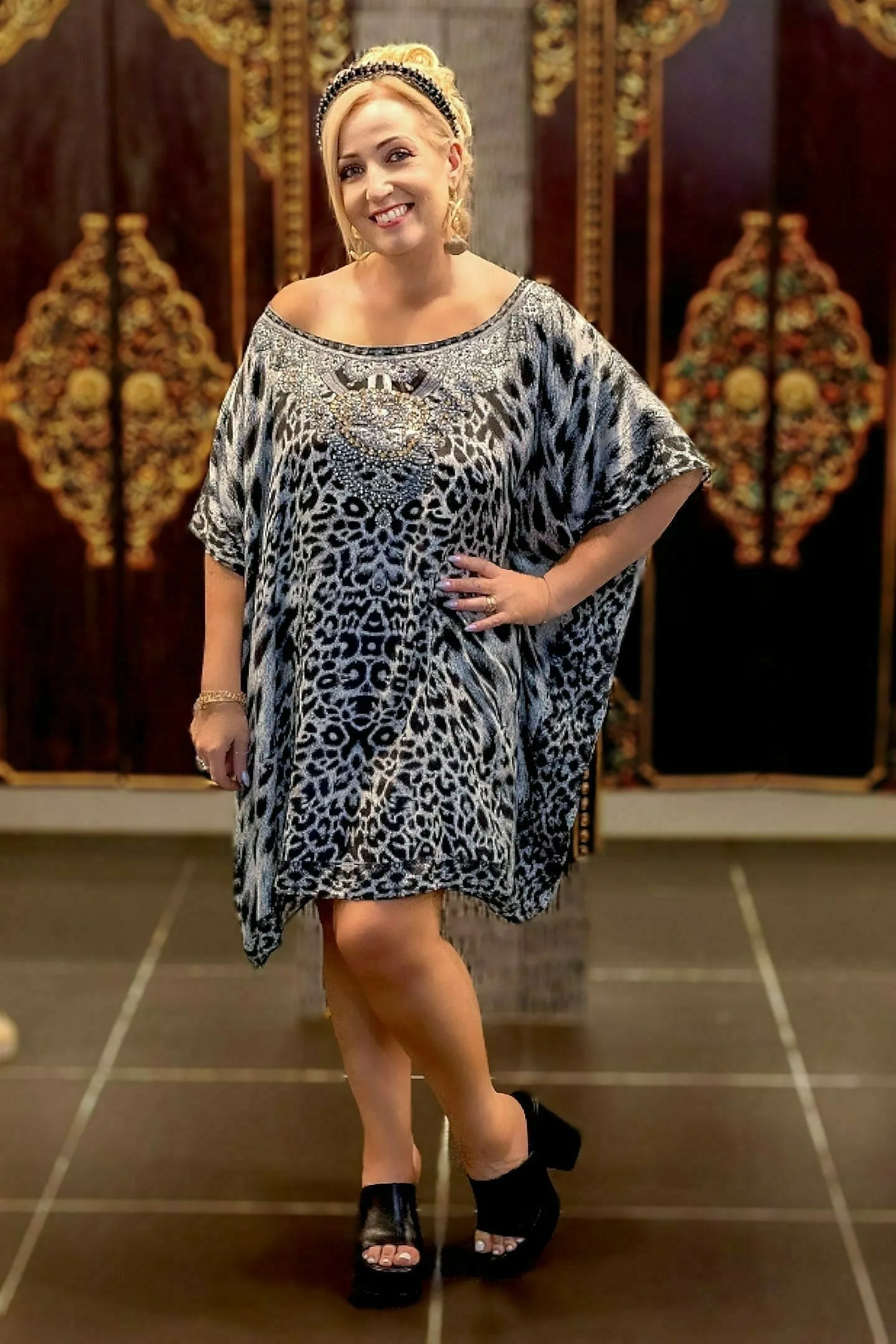 SHORT KAFTAN / TOP IN BOX