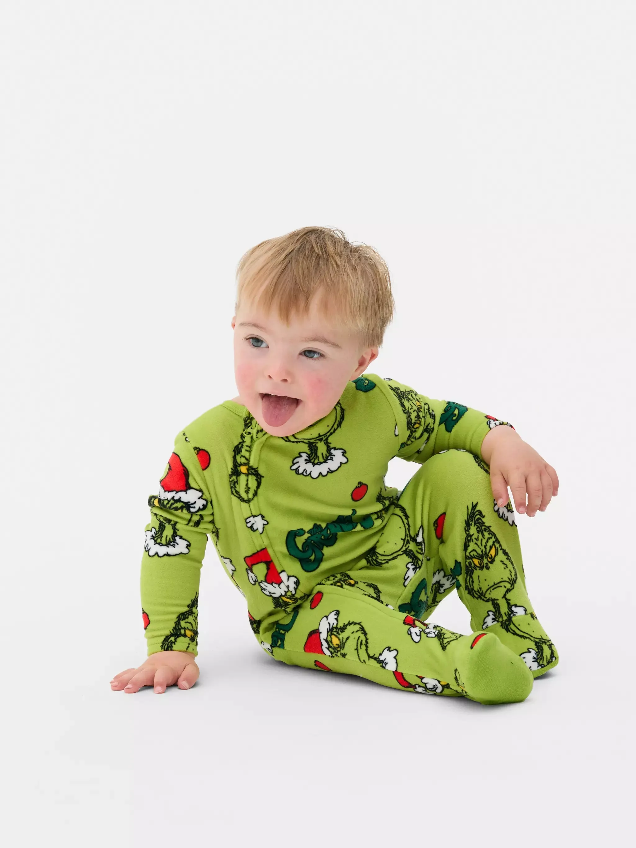 Women’s The Grinch Fleece Pajamas